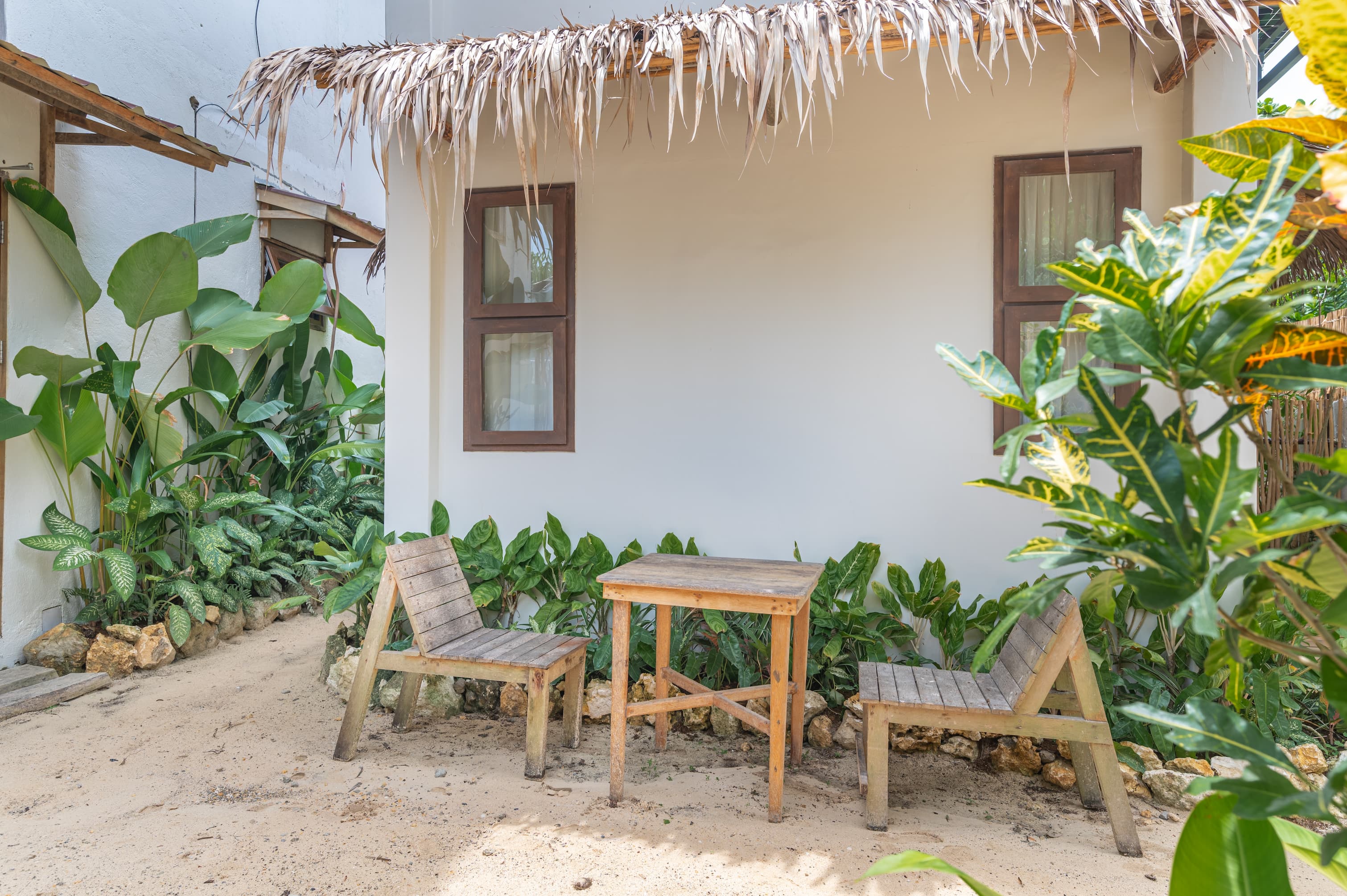 Suok Villa — private patio